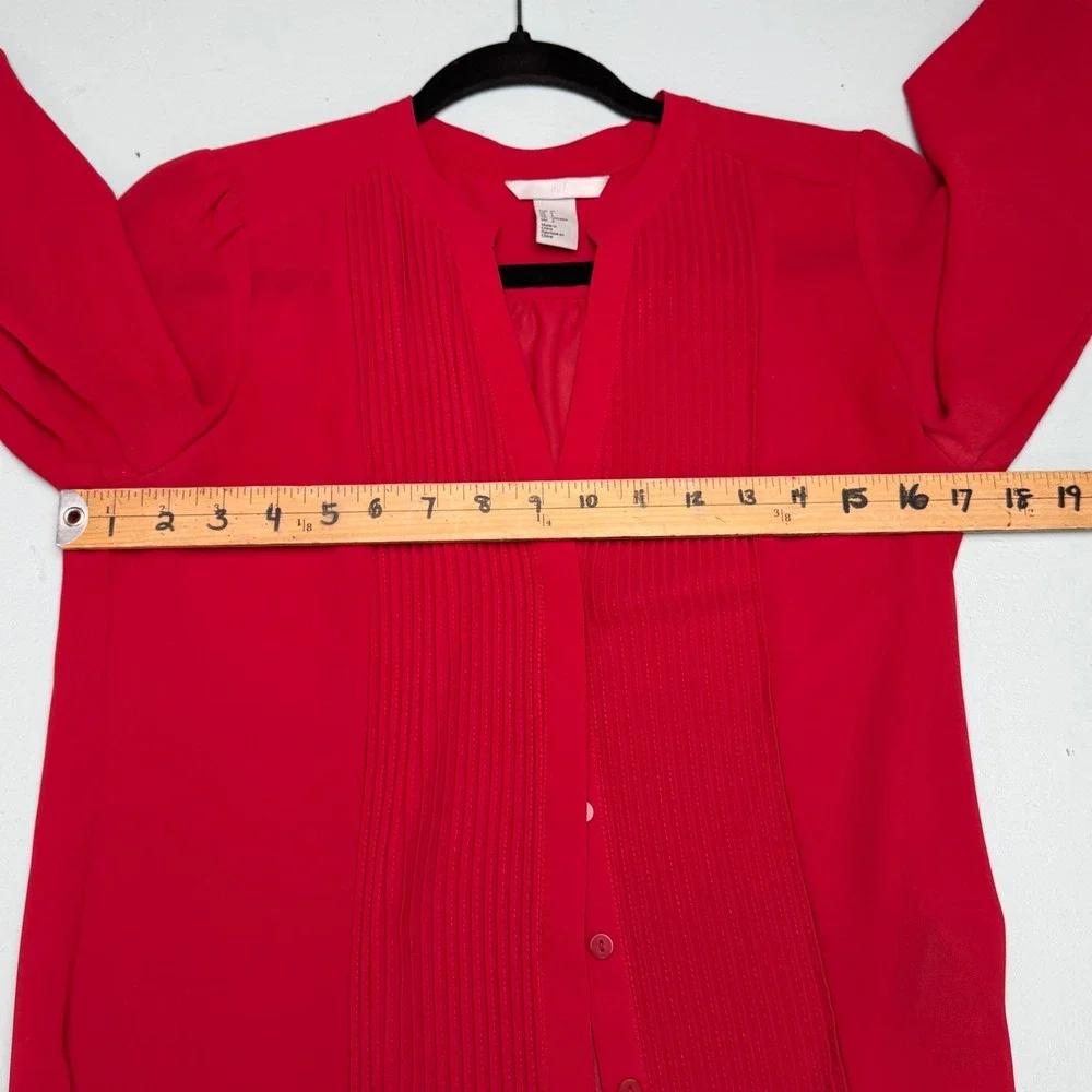 H&M Blouse Womens Sz 4  Red Pintuck‎ Pleated 3/4 Sleeve Top Office Siren Office - Picture 8 of 12